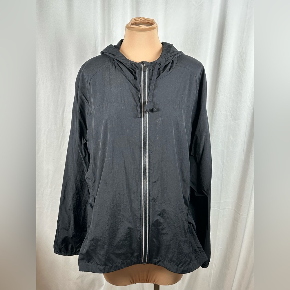 Fabletics Lightweight Hooded Jacket - Mesh Back - 2X - Black